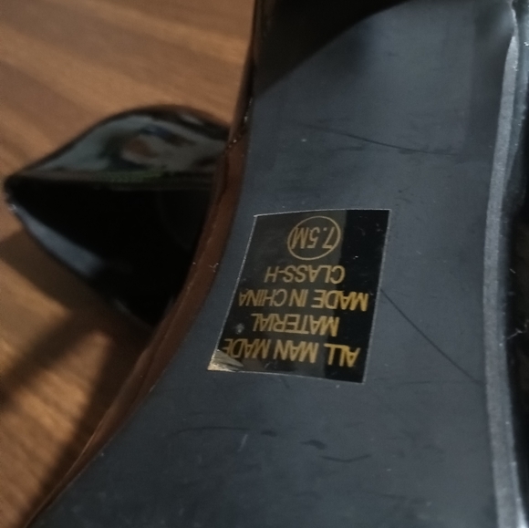 Cabrizi black patent leather stiletto pumps - Picture 5 of 5